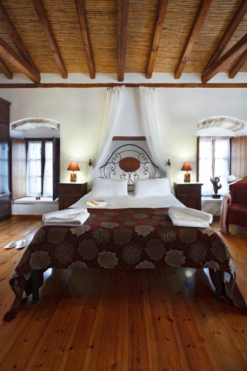 Pietra Suite Monemvasia Exterior photo